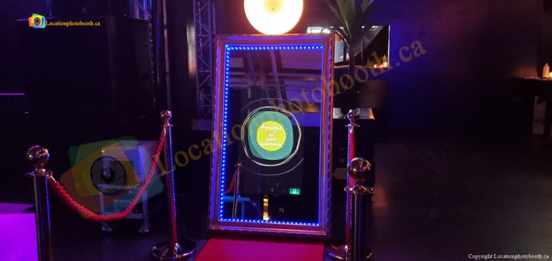 Panneau Photobooth Miroir Magique Incurvé 65" Avec Flight Case & Accessoires – Neuf